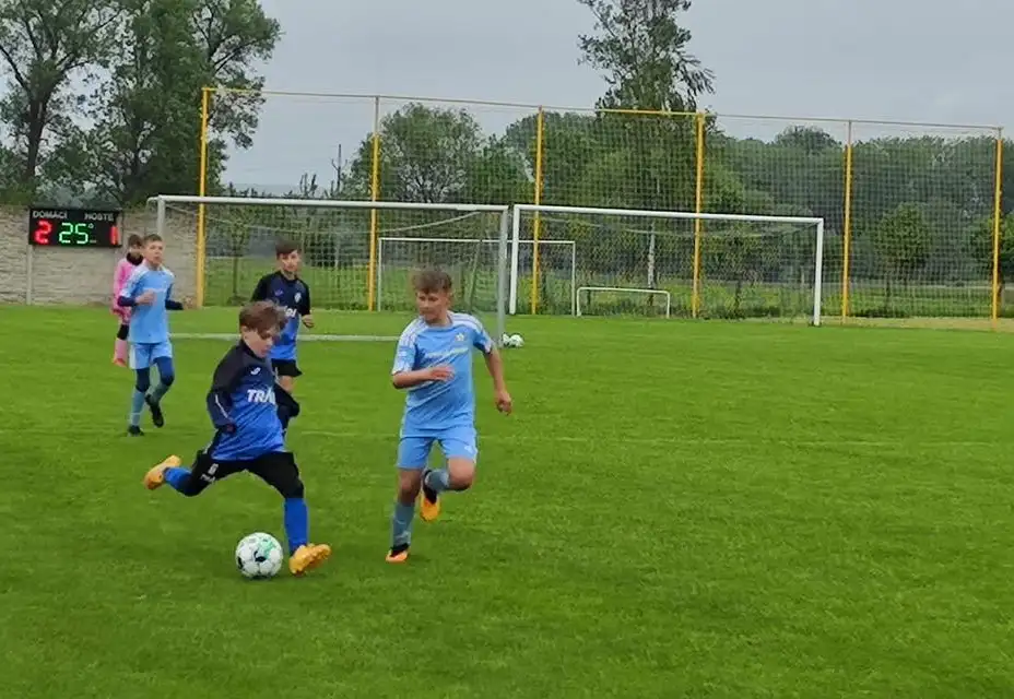 U11 hrála v dešti v Huštěnovicích