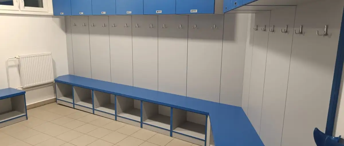 REKONSTRUKCE KABIN| Půlka je za námi