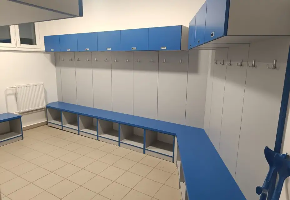 REKONSTRUKCE KABIN| Půlka je za námi