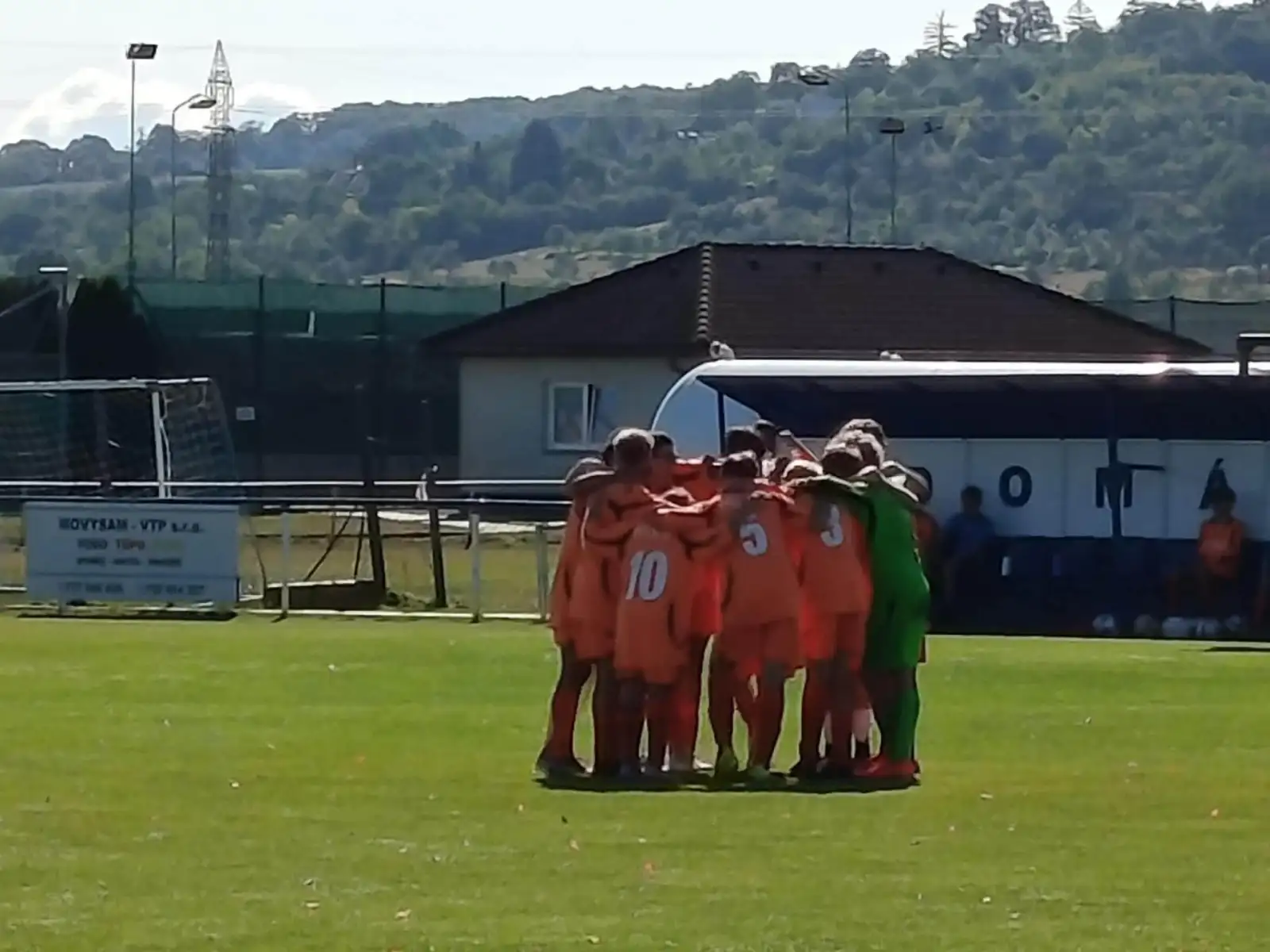 U13, U15| První soutěžní utkání dopadlo na půl